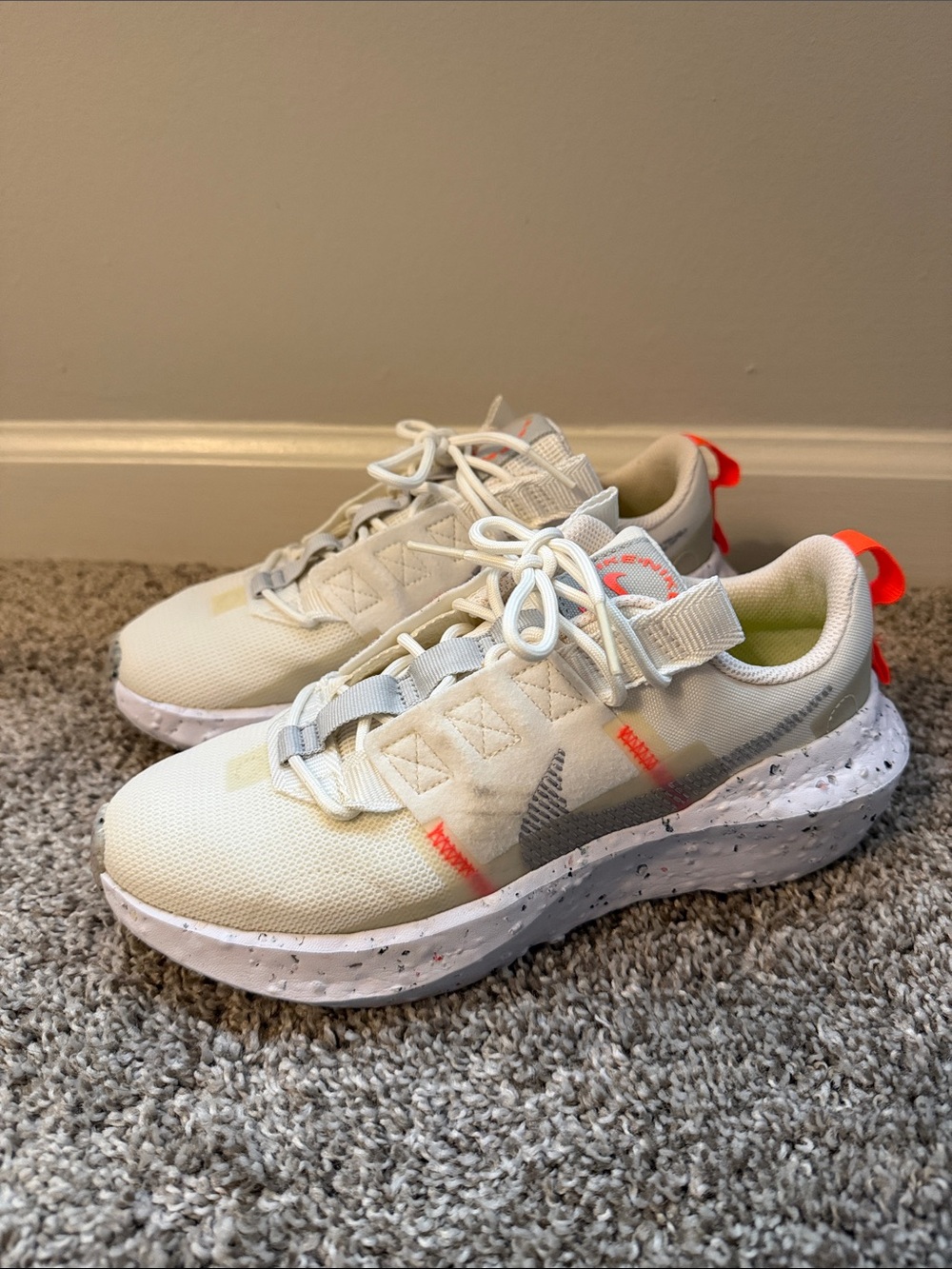 Nike Crater Summit Summit White Crimson Sneakers